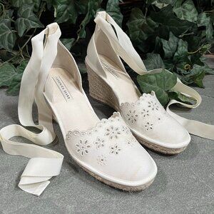 Veronica Beard Women's 9M Soleil Sandals Espadrilles Ivory Eyelet Wedge Denim